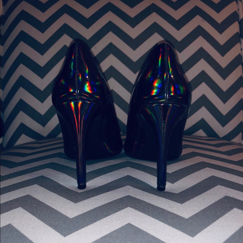 Multicolor Pumps - Picture 2 of 3